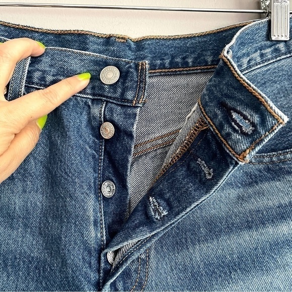 Levi’s 501 Button-fly High Rise Denim Jean Cutoff Shorts - 30" - Picture 3 of 11